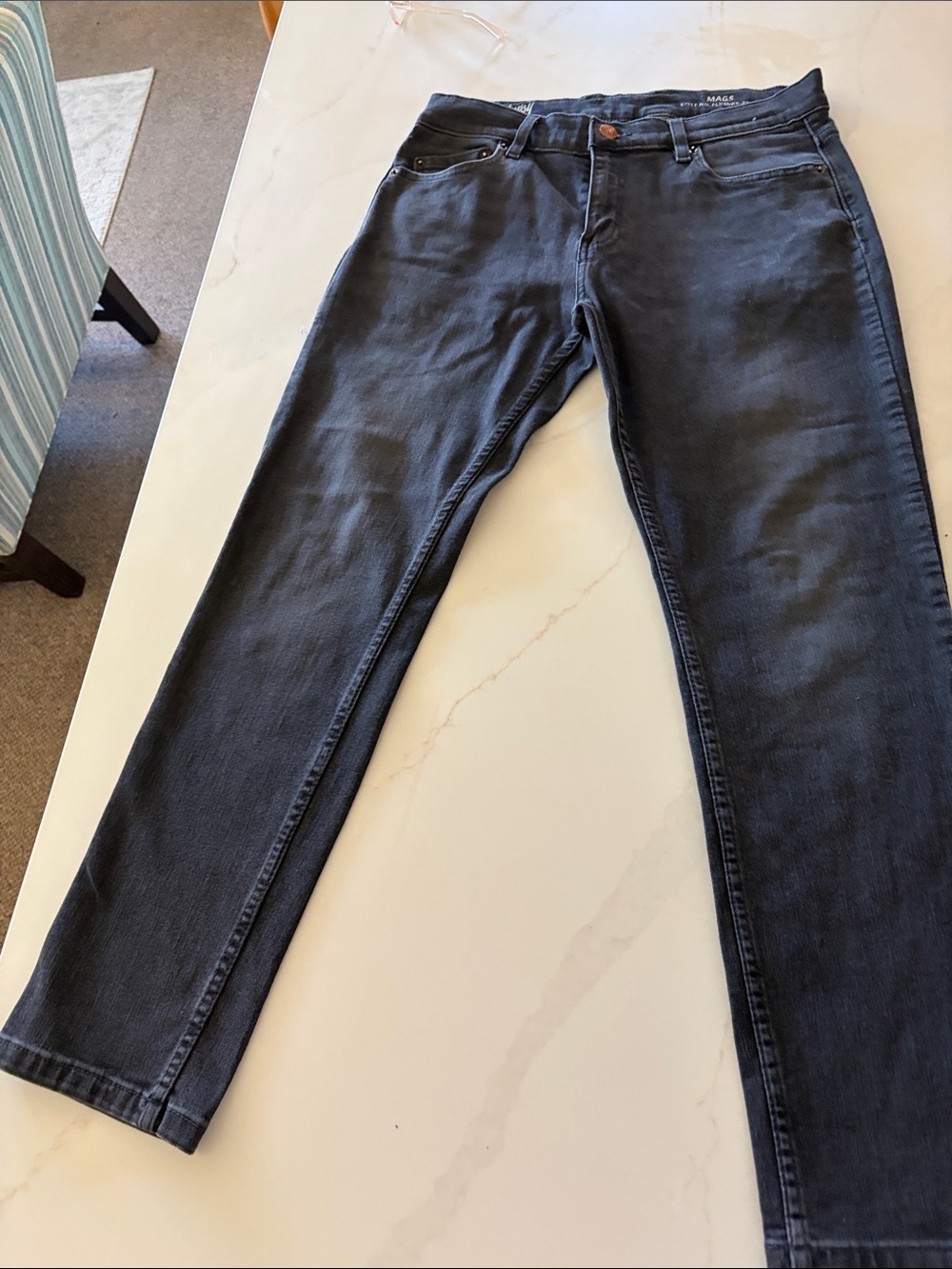 Slim Straight Men's Jeans in Dark Gray
